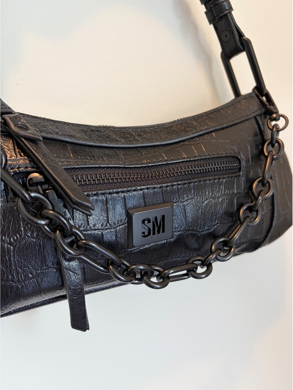 Y2K Black Steve Madden Croc-Embossed Vinyl Shoulder Bag with Chain Detail